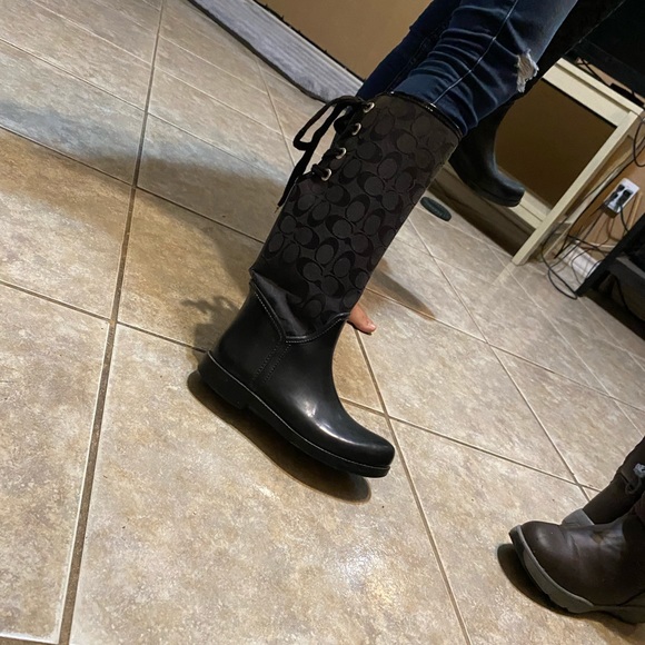 Black coach tristee rain boots (flaws shown )